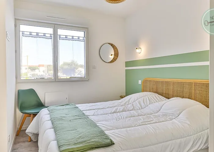 Les Tamaris De L Atlantide